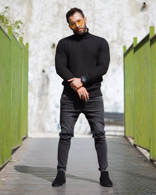 Blusa de Frio Gola Alta Preta